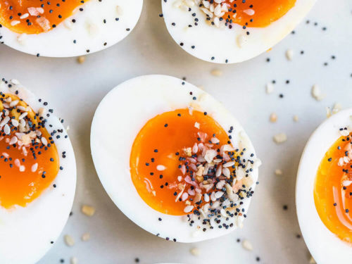 https://thefarmershen.com/wp-content/uploads/2021/02/thefarmershen_soft_boiled_eggs_pin-500x375.jpg